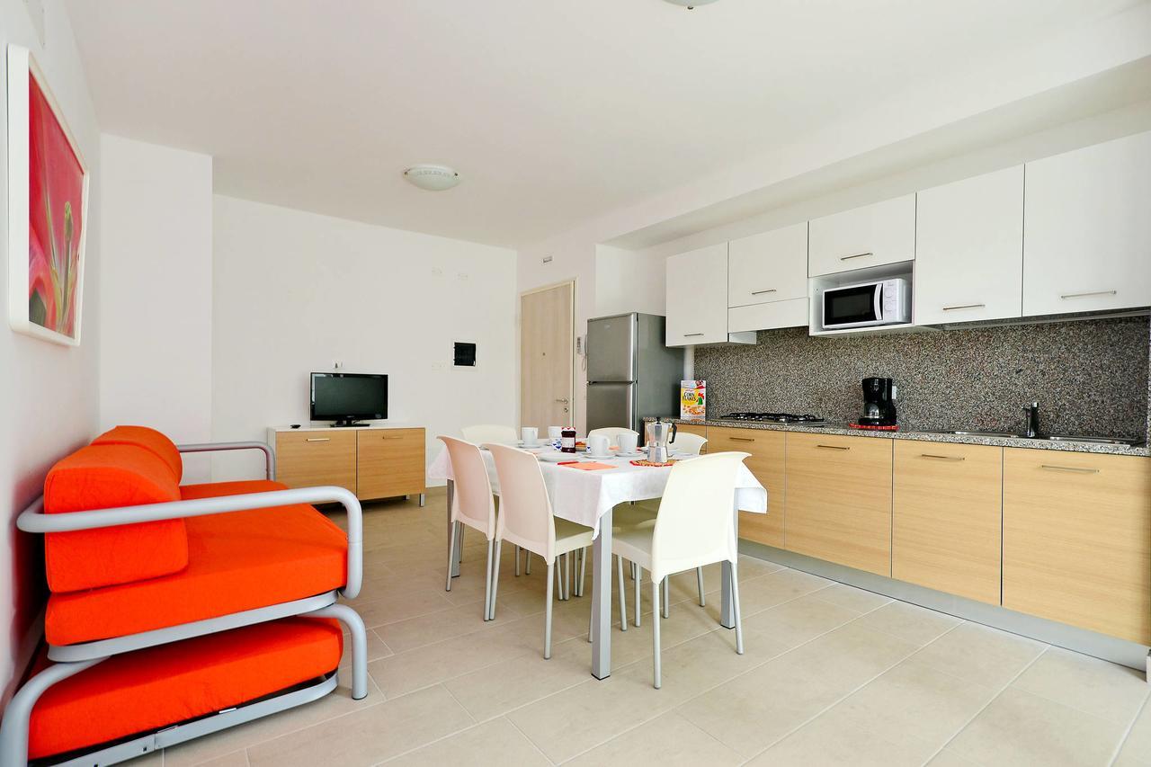 Apartment Fiore-1 By Interhome Lignano Sabbiadoro Exteriör bild